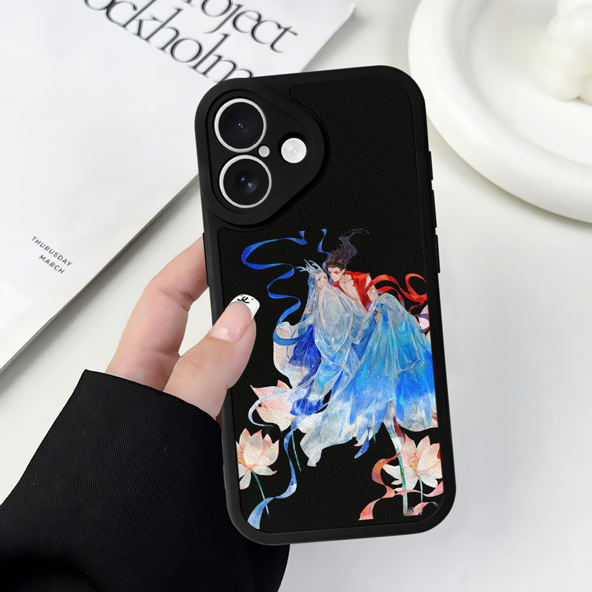 （画像用） Ne Zha 2 ナタ 魔童の大暴れ 【iPhone 16シリーズ対応】シリコンスマホケース（レザー調） 材質：シリコン